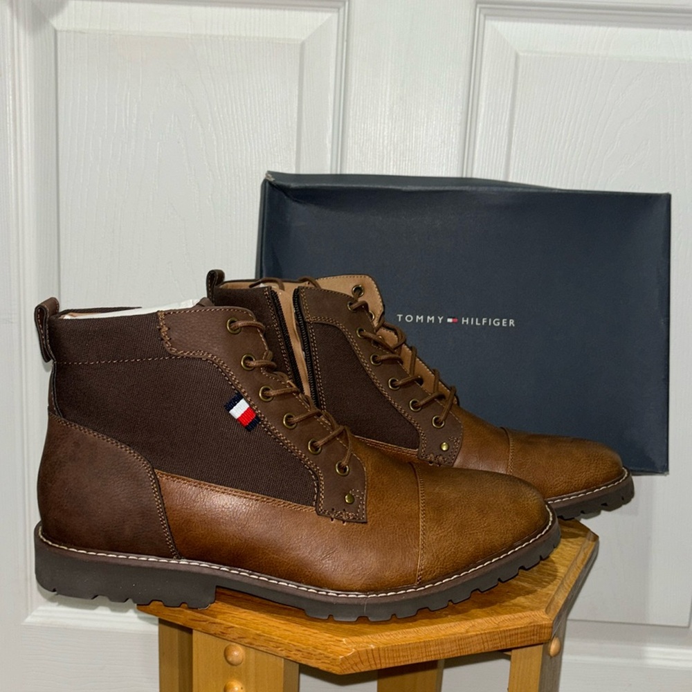 Tommy Hilfiger medium brown Bohan Boot